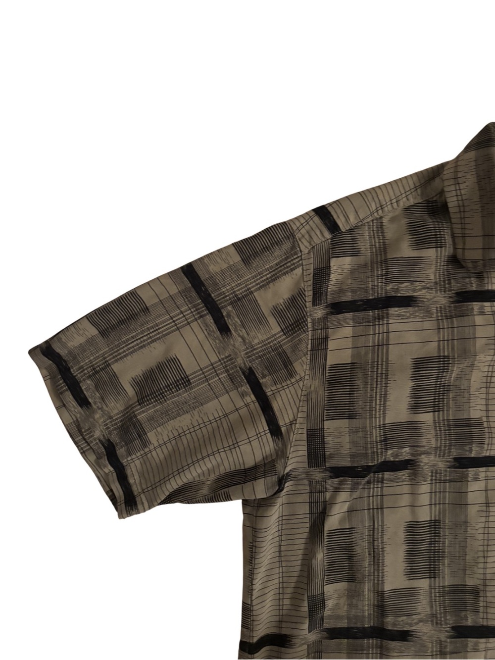 Tommy Bahama beige and black patterned silk shirt - Picture 3 of 5